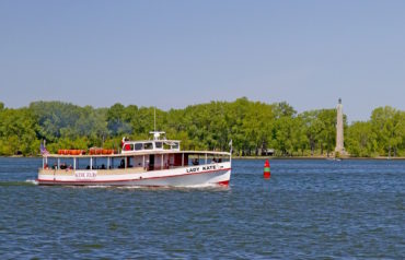 Lady Kate heading for the channel